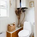 Hébergement de vacances Renovated House With Charm And Outdoor Shower