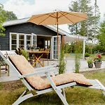Renovated House With Charm And Outdoor Shower Hébergement de vacances *