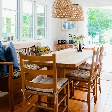 Renovated House With Charm And Outdoor Shower Hals