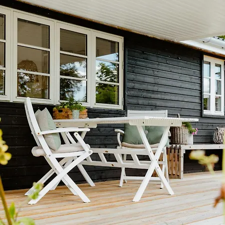 Renovated House With Charm And Outdoor Shower Hébergement de vacances *