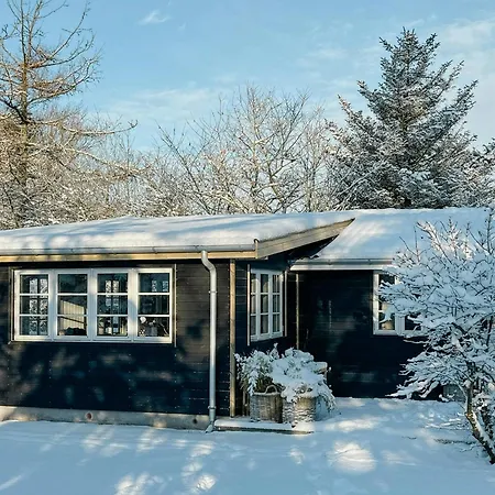 Renovated House With Charm And Outdoor Shower Feriehus
